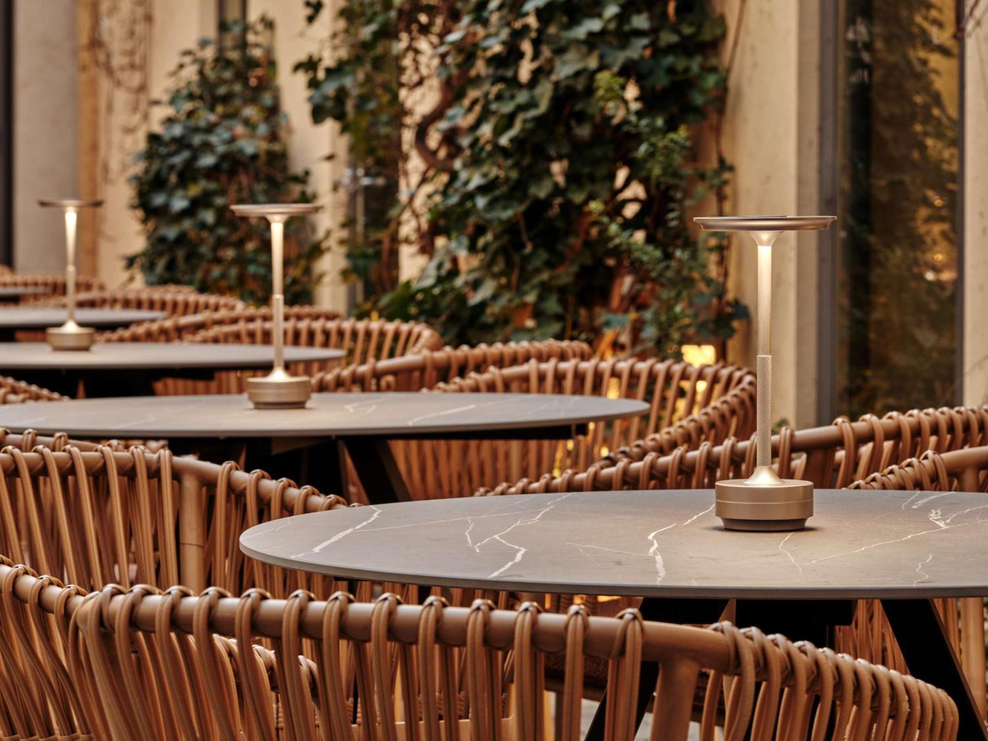 Radisson Blu Das Triest Hotel, Vienna Exterior photo